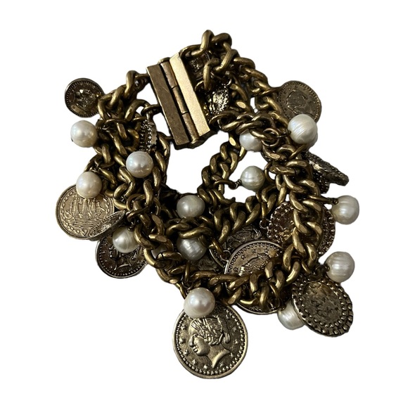 VINTAGE COIN AND PEARL BRACELET - Picture 7 of 9